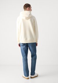 GANT GRAPHIC HOODIE - Sudadera - cream