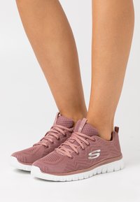 Skechers - GRACEFUL - Sneakers - mauve Miniaturebillede 1