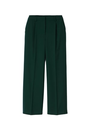 Pantalons évasés en tissu vert foncé. Les caractéristiques incluent une taille haute avec des plis avant et des poches latérales. Texture lisse sur toute la surface.