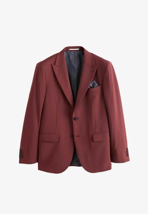 Blazer color granata con risvolti a lancia, due tasche frontali, chiusura con un solo bottone e fodera interna in raso grigio. Dettagliato con bottoni neri.