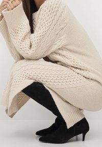 Ellos Collection Abito in maglia - off-white