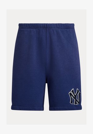 Marineblaue Baumwollshorts mit elastischem Bund, versehen mit einem umgeschlagenen Saum und einem weißen, gestickten Logo auf der unteren linken Seite.