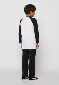 Vans RAGLAN - Langærmet T-shirt - white/black