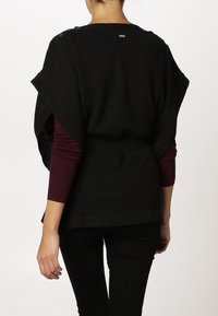 Anna Field Poncho - black