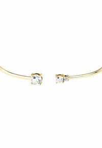 Orecchini in filo dorato con due cristalli trasparenti rotondi—uno più grande e uno più piccolo—impostati in montature a quattro griffe.