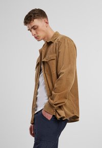 Brandit LONG SLEEVE - Camicia - camel