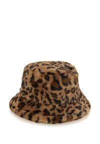 Vedierkový klobúk s leopardím vzorom z mäkkej, plyšovej látky. Má široký, splývavý okraj a zaoblený vrch s rôznymi odtieňmi hnedej a čiernej farby.