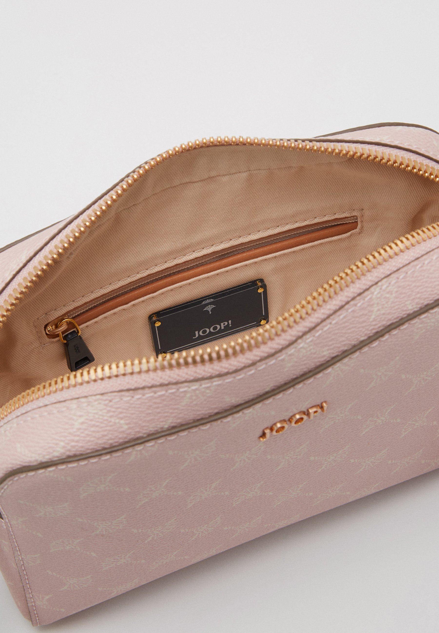 JOOP! CORTINA CLOE Skulderveske rose Zalando.no JOOP! CORTINA CLOE Skulderveske off white Zalando.no