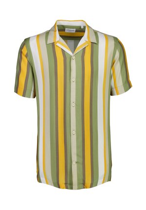 Chemise à manches courtes et à boutons, avec des rayures verticales vertes, jaunes et blanches, dotée d'un col de camp et d'un ourlet arrondi. Texture de tissu lisse.