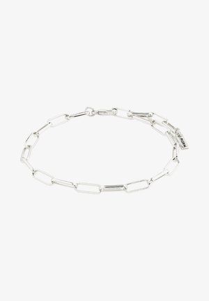 Pulsera de cadena de plata que presenta formas ovaladas alargadas y enlazadas con un acabado pulido y un pequeño charm con el logo.