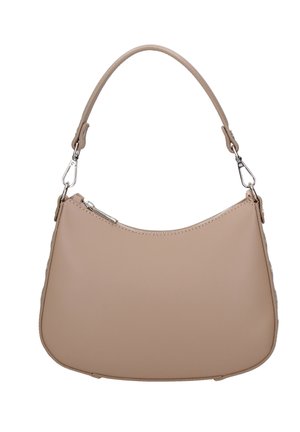 Borsa a tracolla in pelle beige con chiusura superiore curva con cerniera, manici staccabili con fibbie argentate e design liscio e minimalista.
