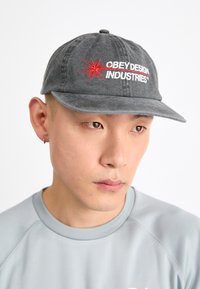 INDUSTRIES UNISEX - Cap - pigment black