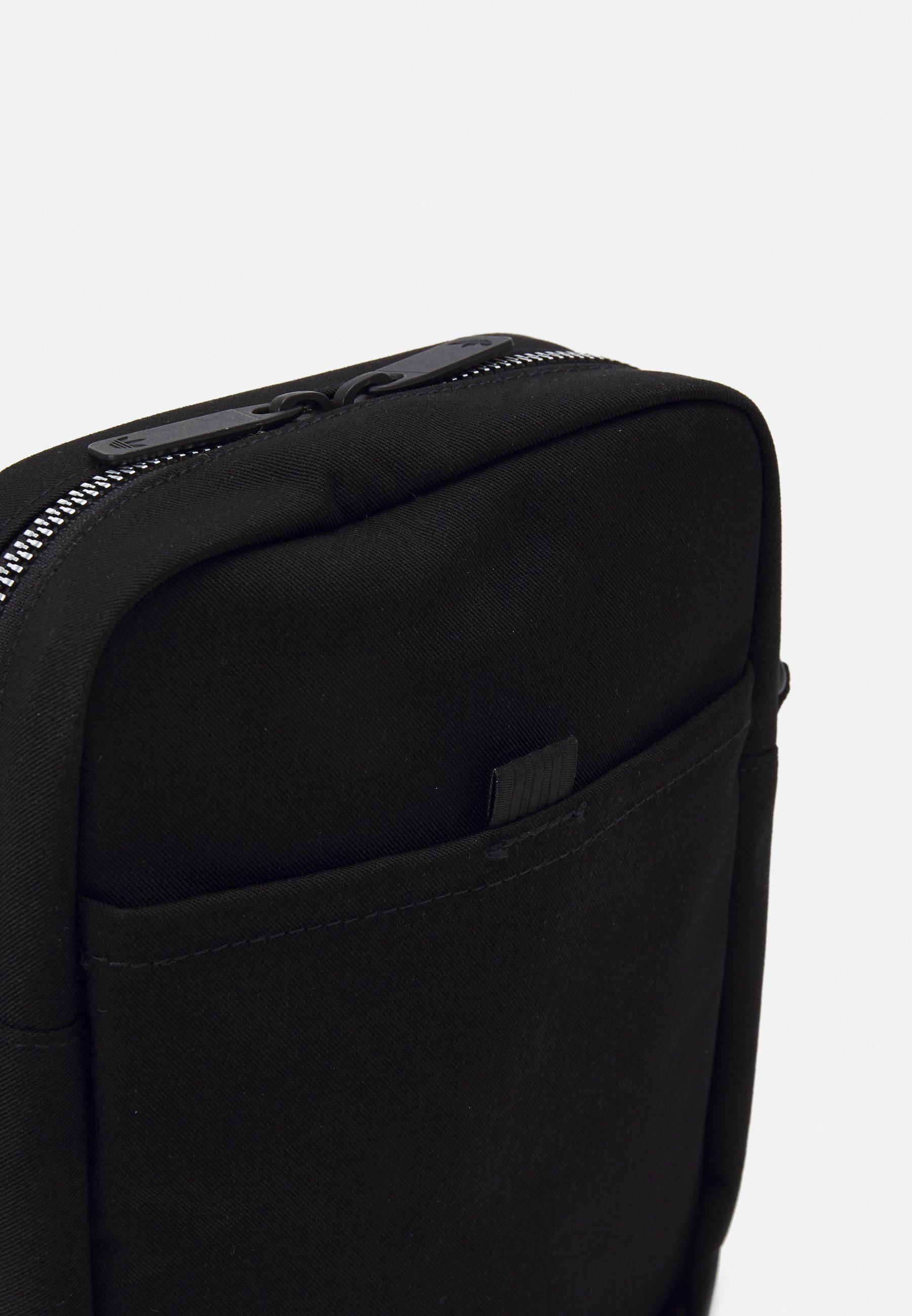 adidas Originals MODERN MINI BAG Axelremsväska black adidas Originals MODERN MINI BAG Axelremsväska black