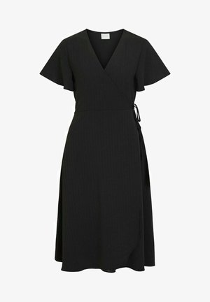 Vestido negro de envoltura con mangas cortas acampanadas, escote en V, cinturón anudado en la cintura y una falda fluida con un dobladillo asimétrico. Tejido texturizado.