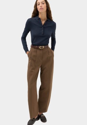 Marks & Spencer, DOUBLE PLEAT CUFF DETAIL TROUSERS. - Bukser - moss