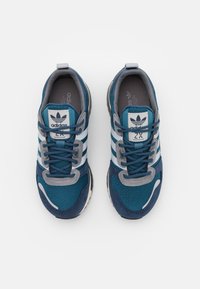 adidas Originals ZX 700 HD UNISEX - Sapatilhas - crew navy/grey two/orbit indigo