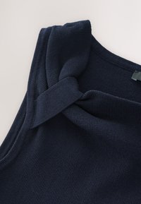 Unselected, navy blue