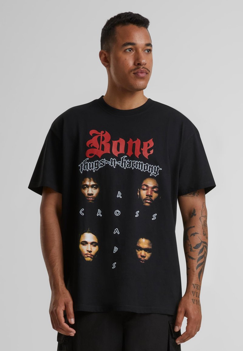Mister Tee BONE-THUGS-N-HARMONY CROSSROADS  - Marškinėliai su spaudiniu - black