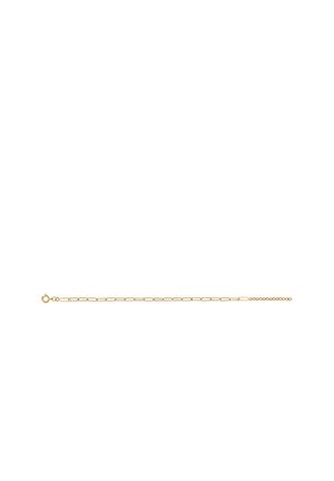 Bracelet délicat en chaîne d'or avec des maillons rectangulaires allongés et un fermoir à ressort sur fond blanc.