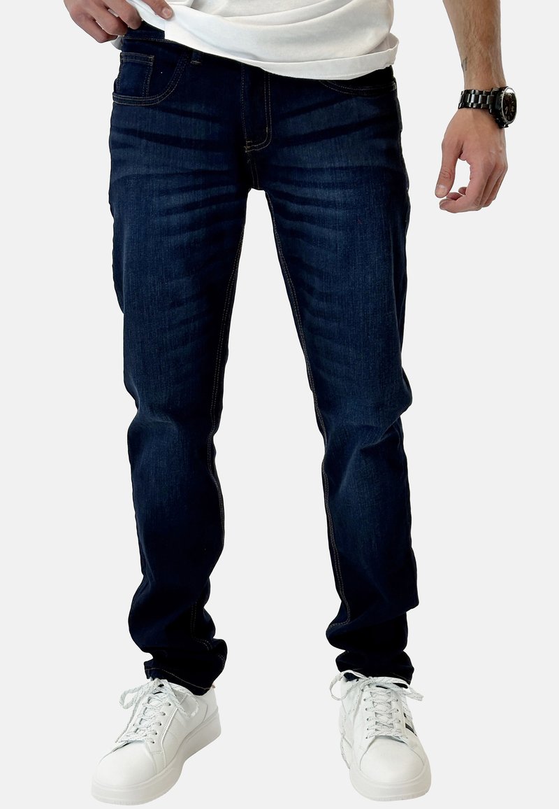 INDICODE JEANS Vaqueros rectos - schwarz