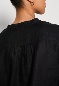 Marc O'Polo BLOUSE STAND UP COLLAR WITH V-NECK LONG SLEEVE - Tunika - black