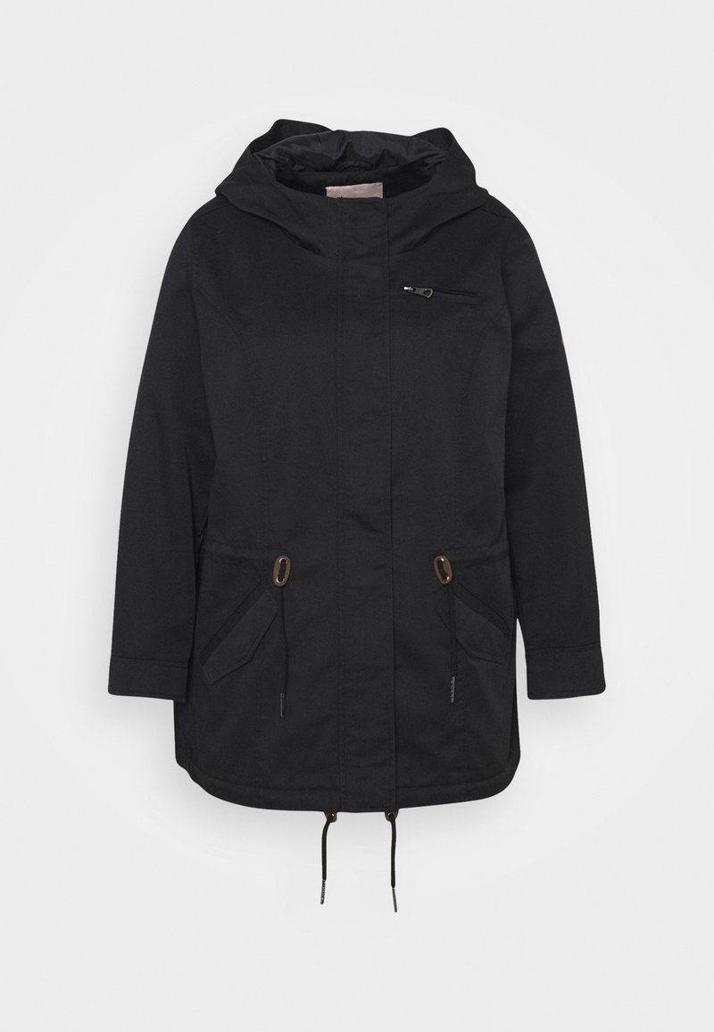 Parka noire à capuche avec fermeture éclair frontale, poche poitrine zippée, cordons de serrage réglables et deux poches à rabat au niveau des hanches.