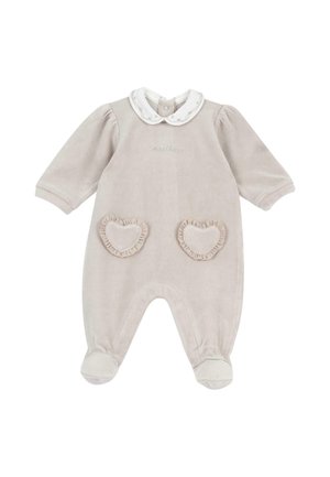 Tutina beige per neonato a maniche lunghe con colletto bianco alla Peter Pan, tasche a forma di cuore arricciate sul davanti e piedi coperti.