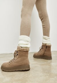 Cesare Gaspari Zimní obuv - brown