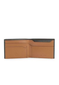 Billetera de cuero con una función de bloqueo RFID, con un exterior oscuro y un interior marrón claro, incluye compartimentos para tarjetas y una textura suave.