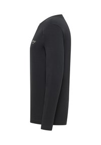 Sort langærmet bomuldsskjorte. Har rund halsudskæring og et lille logo foran. Glat tekstur, tætsiddende pasform.