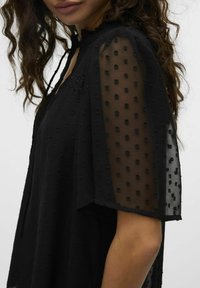 Vero Moda VMLEAH - Bluza - black