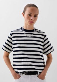 Scalpers HEAVY SOLID - T-shirt con stampa - navy stripes