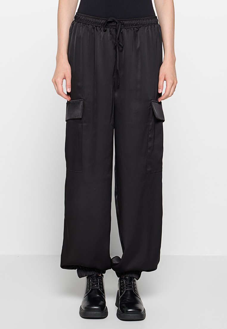 YAS Cargobroek zwart YAS Cargobroek zwart