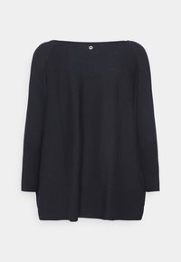 Maglia nera a maniche lunghe con scollo a barca, dotata di un dettaglio con bottone circolare sul retro e texture a costine lungo le maniche.