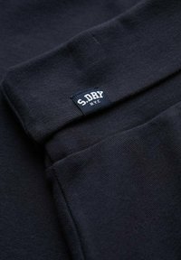 Niet geselecteerd, eclipse navy