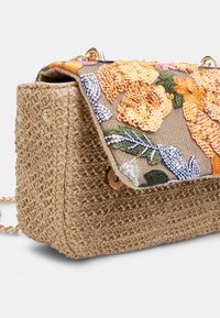 Bata Taška cez plece - beige