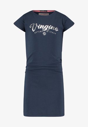 Tmavě modré šaty z organické bavlny s krátkými rukávy. Na přední straně se nachází stříbrný nápis "Vingino Styled in Italy". Hladká textura, přiléhavý střih.