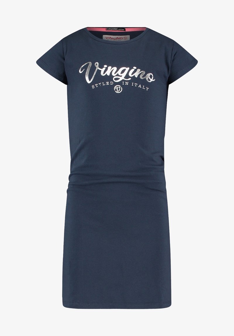 Navyblå klänning i ekologisk bomull med korta ärmar. Har silvertexten "Vingino Styled in Italy" på framsidan. Slät textur, figurnära siluett.
