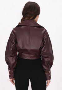 faina Kratka jakna - burgundy
