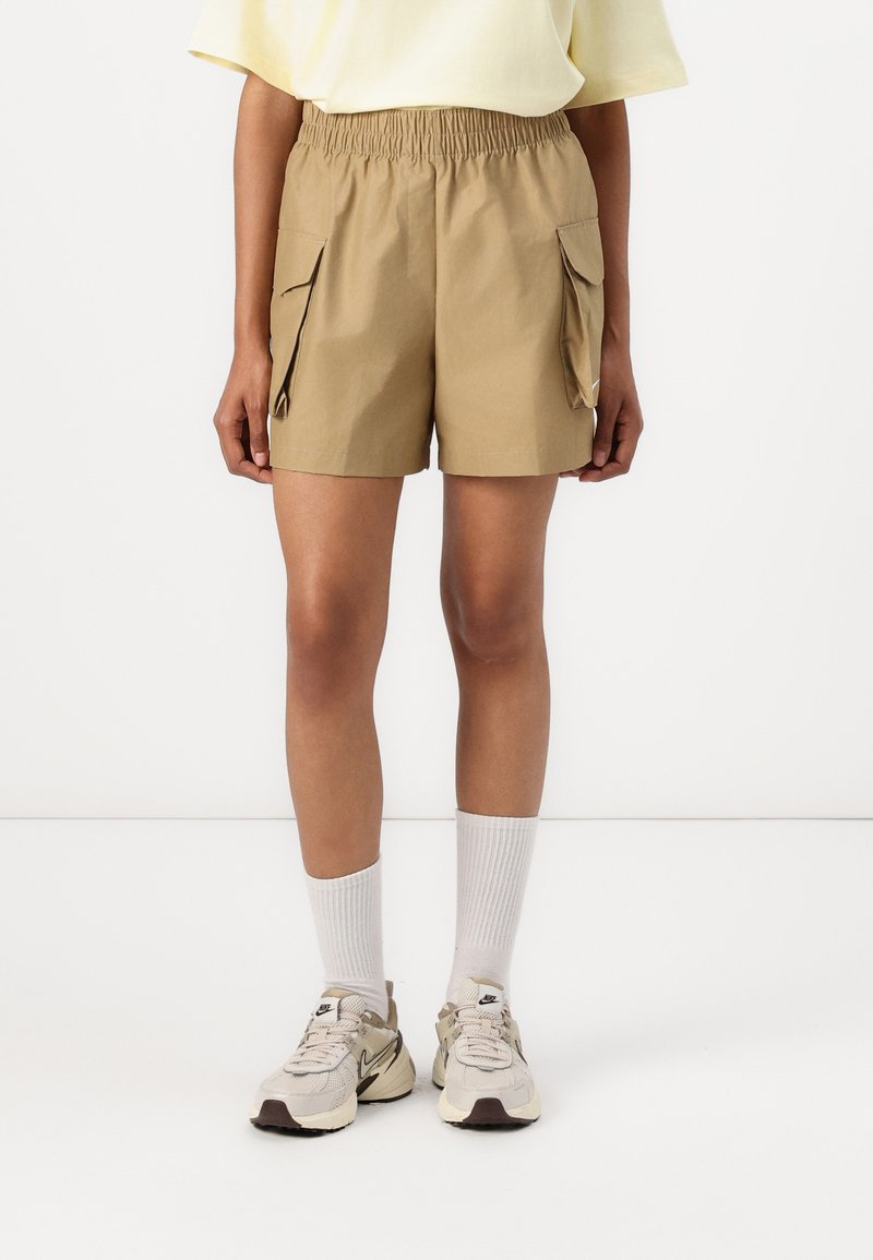 Nike Sportswear - Shorts - parachute beige, Enlarge