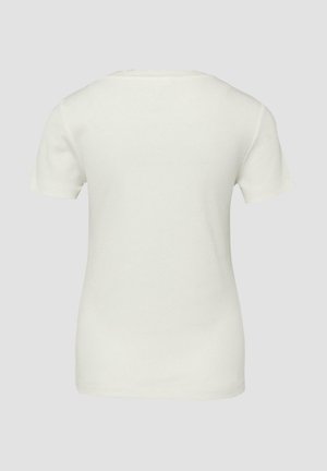 Gładka, biała dzianinowa koszulka z krótkim rękawem i okrągłym dekoltem, widziana od tyłu na szarym tle.