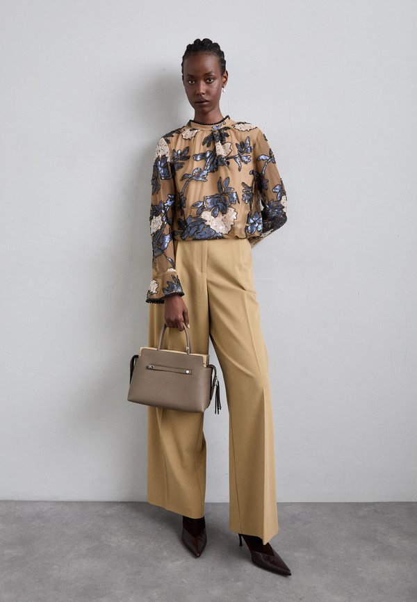 MERCER PEBBLED SATCHEL - Handbag - wild mushroom4