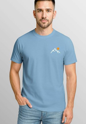 MIT BERGMOTIV MINIMALISTISCHES OUTDOOR GRAFIK - T-Shirt print - stone blue