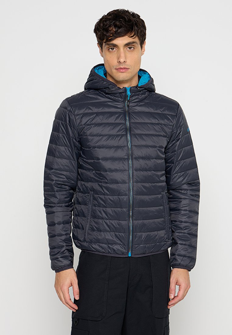 Giubbotto imbottito leggero di materiale grigio scuro, con cappuccio, zip frontale, due tasche laterali e dettagli turchesi.