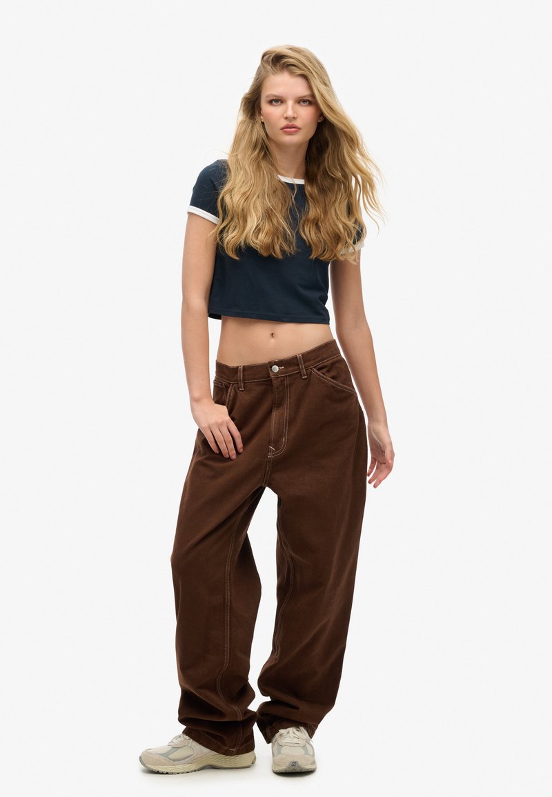 Superdry & Co Flared Jeans bruin Superdry & Co Flared Jeans bruin