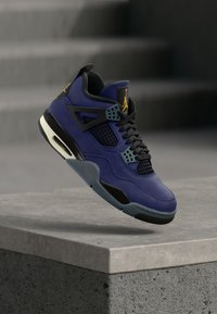 Unselected, imperial purple/multi-color