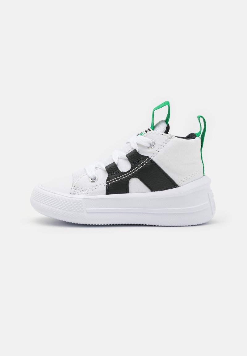 Converse CHUCK TAYLOR ALL STAR ULTRA HOME TEAM UNISEX - Trainers - white/black/green