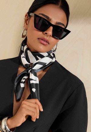 Friends Like These, PRINTED MULTI-WAY SATIN HEAD SACRF . - Foulard - zebra print