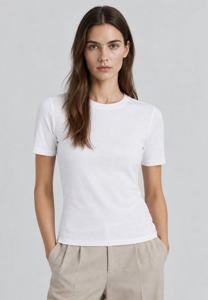 MSCH Copenhagen, MSCHBETRINA O - Обикновена тениска - bright white