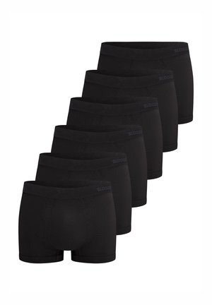 Sex par svarta Sloggi boxerkalsonger gjorda av mjuk, elastisk tyg med en slät midjeband och inga synliga mönster eller detaljer.